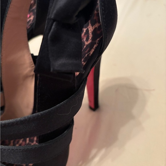 Betsy Johnson Becca black bow satin strappy heels 7 - Picture 6 of 7
